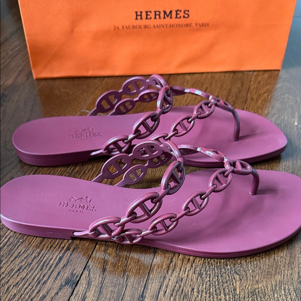 Hermes Burgundy Island Sandals - Picture 3 of 6
